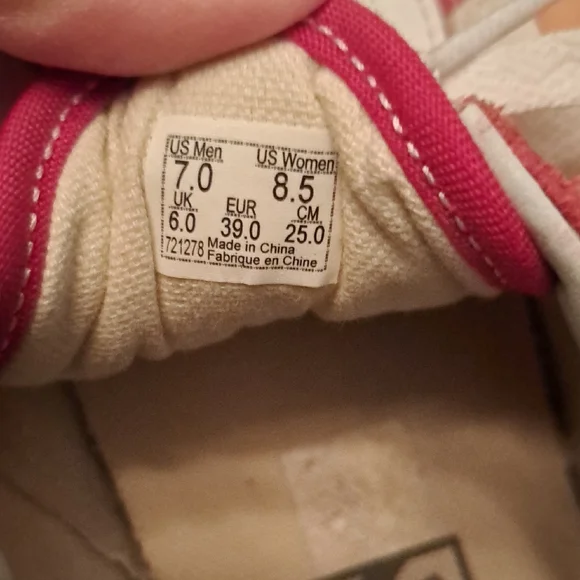 Vans Old Skool Red and White Checkerboard Canvas Sneakers Womens 8.5 Mens 7 - Picture 3 of 14